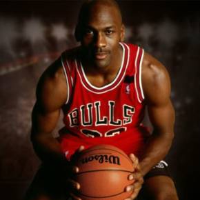 我们庆祝他 我们庆祝他