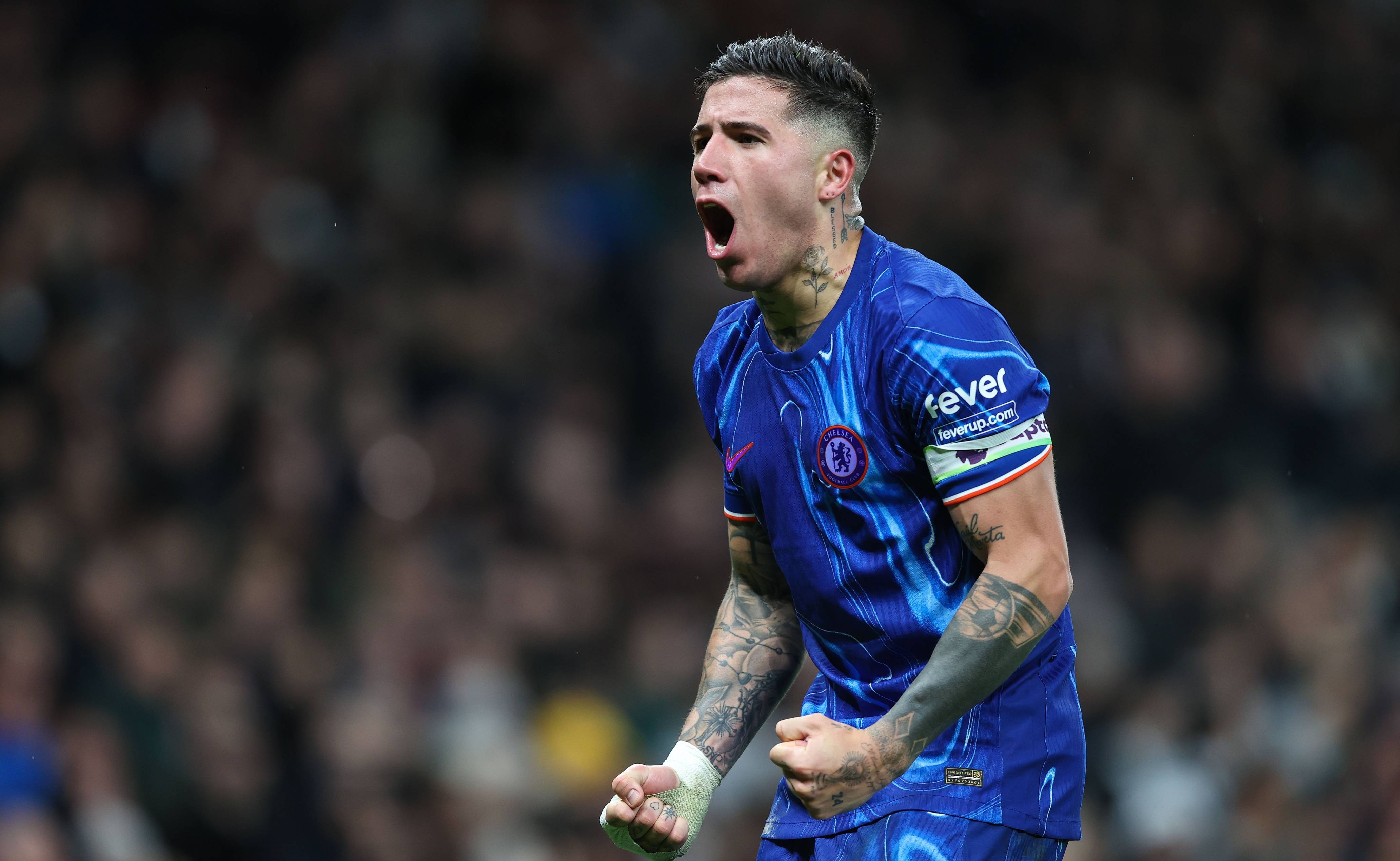 现代足球对 现代足球对