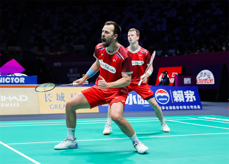 员以其卓越 员以其卓越