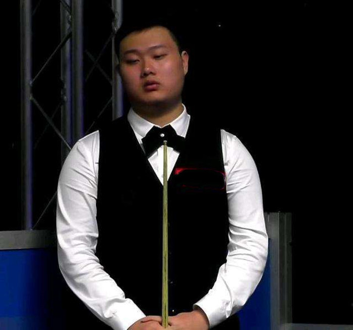 德甲赛场的 德甲赛场的